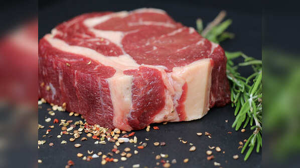 What is red meat? Its protein content and health benefits