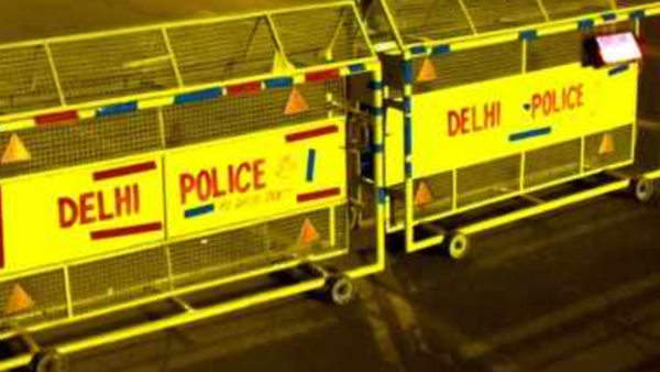 Clandestine ring operated from flat rented for Rs 60k