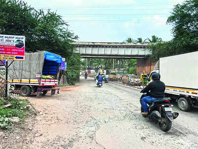 Potholes, bumps and jams: Hennur’s traffic tale