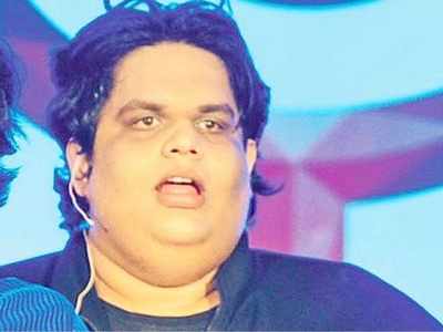 Comedian Tanmay Bhat battling clinical depression, says he feels almost paralysed