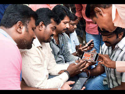 Indians consume average of 11 GB data per month: Report