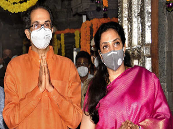 In Pandharpur, Maharashtra CM Uddhav Thackeray prays for miracle to rid world of corona crisis