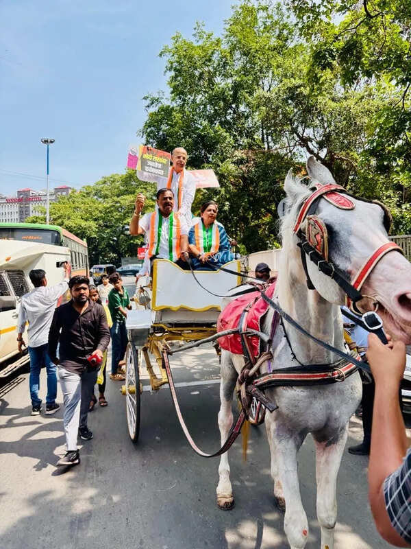 Oppn & farmers’ outfits protest fuel price hike, falling income