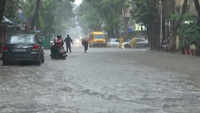Mumbai streets waterlogged, traffic disrupted due to heavy rains 