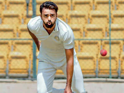 Saurashtra dominate on Day 1 of finals, reduce Vidarbha to 200 for seven