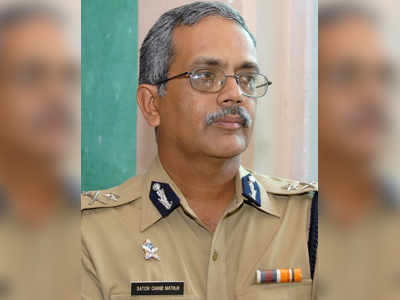 Four cops transferred after state DGP Satish Mathur is stuck in traffic