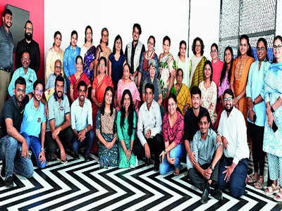 Manipal Hospitals hosts “The Living Threads”