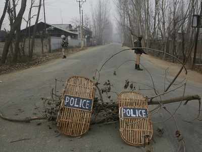 Kashmir: Terrorists kill four J&K policemen in Shopian