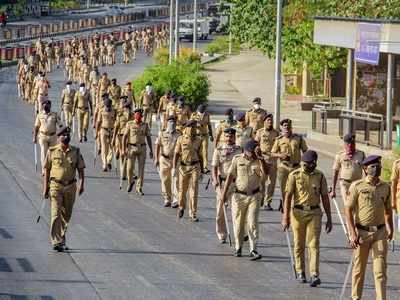 Maharashtra: COVID-19 infected cops to get Rs 1 lakh advance for treatment