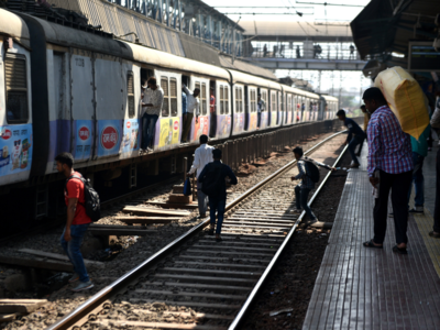 Technical glitch in railway PRS software, ticket booking hits four zones for 45 minutes
