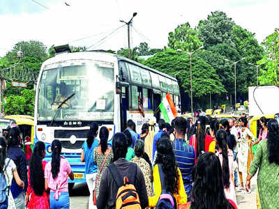 Tap The Chatter:  Can you share any memorable or worst experience in BMTC buses