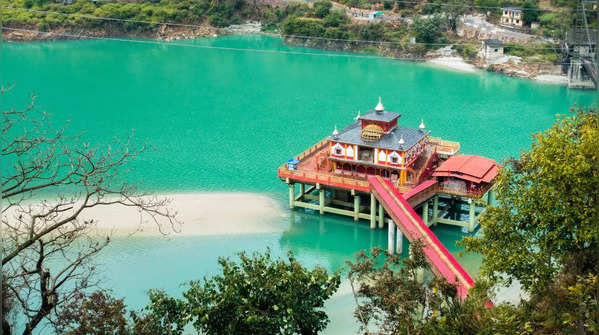 Dhari Devi temple