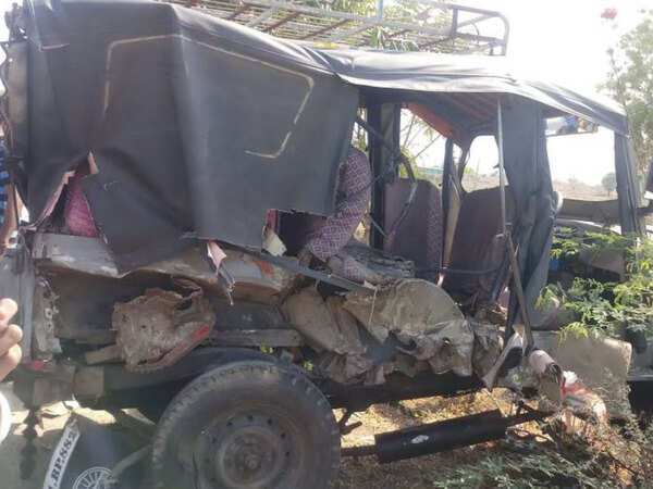 Gujarat: CM Vijay Rupani’s convoy meets with accident in Sabarkantha district, 4 cops injured
