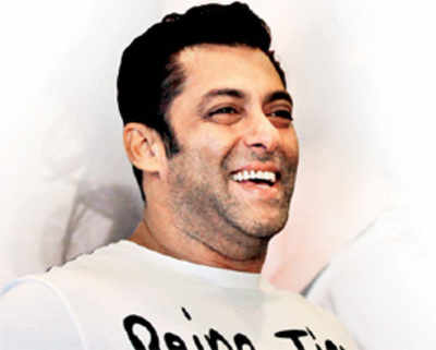 Sallu takes his bike and his unit for a long ride