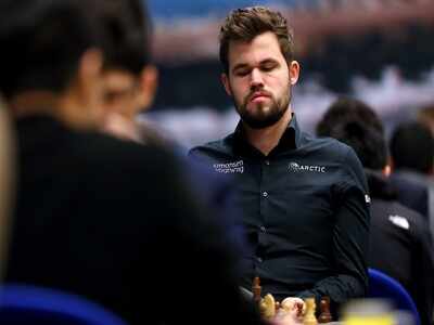 Magnus Carlsen books knockout spot; Harikrishna eliminated