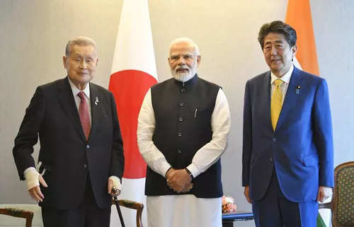 PM Modi meets former Japan PMs Mori, Abe in Tokyo