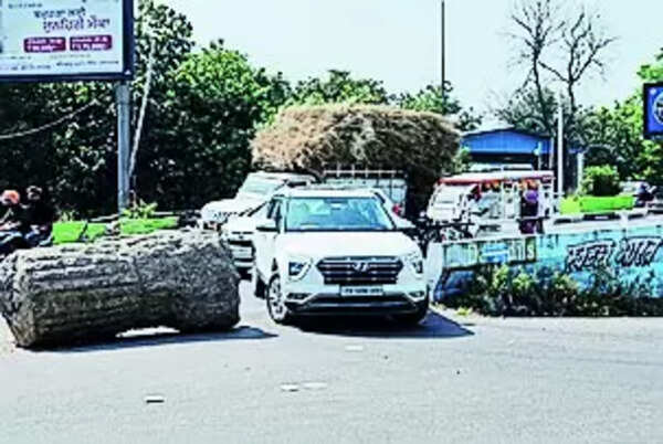 Boulders to check entry of buses, trucks irk area residents