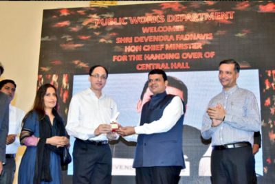 CM Devendra Fadnavis inaugurates Town Hall and Asiatic Society Library