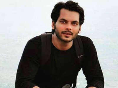 Television actor Akshat Utkarsh found dead in his Andheri apartment, family alleges murder