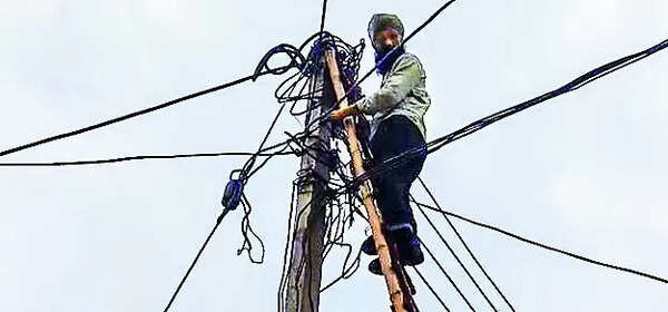 Crackdown on power theft continues, 208 more fined