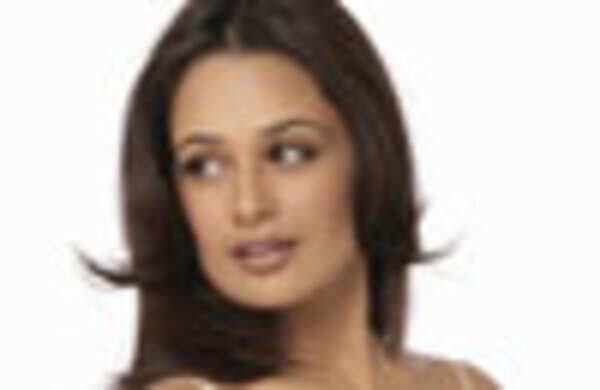 Yuvika misses shooting for Toh Baat Pakki!