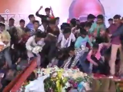 Watch: Crowd pounces on cake at event celebrating Sharad Pawar's birthday