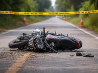 Youth killed, two others injured in Garhwa motorcycle accident