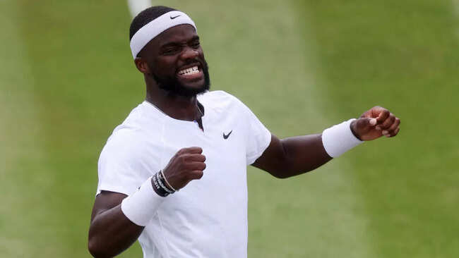Wimbledon: Tiafoe steals the show in Bublik circus act