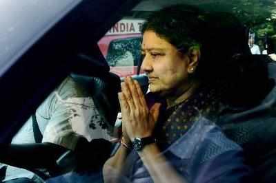 V K Sasikala's husband M Natarajan dies in Chennai, AIADMK leader gets 15 days parole to attend husband's funeral