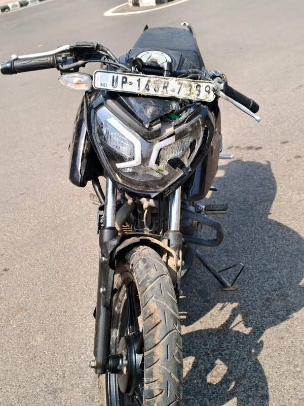 Bikers hit by vehicle at Meerut trisection crash into divider, die