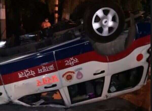 Delhi cop killed as speeding vehicle hits patrol vehicle