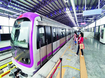 Metro buzz: Highs & lows on Purple line
