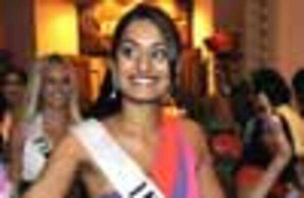 Blondes get preference, says Ekta's mom
