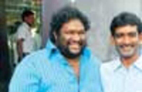 Aayiram Vilakku's starry audio launch!