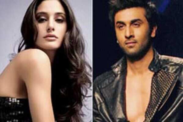 Old 'friends' Ranbir-Nargis reunite in an elevator