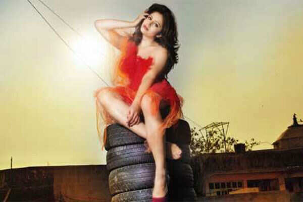 Neha to go de-glam for Natsamrat