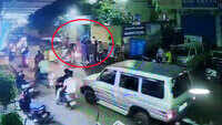Hyderabad: Suspect in phone theft case sets himself ablaze outside police station 