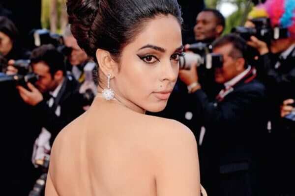 Mallika goes nude