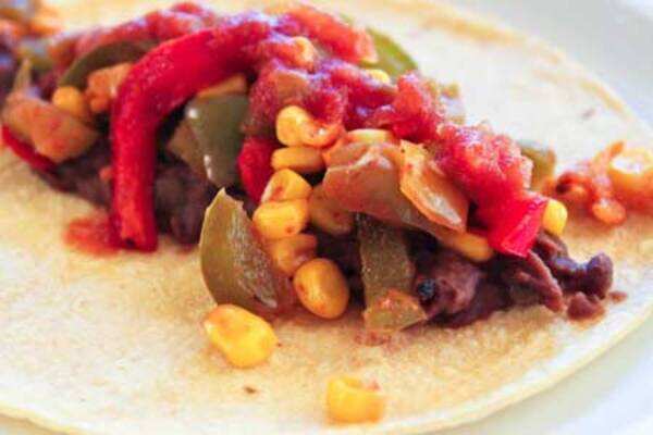 Healthy recipe: 15 minute vegetarian fajitas