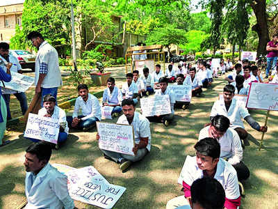 8 years on, veterinary students want stipend revision