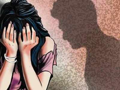 Actor booked for molesting his ex-girlfriend