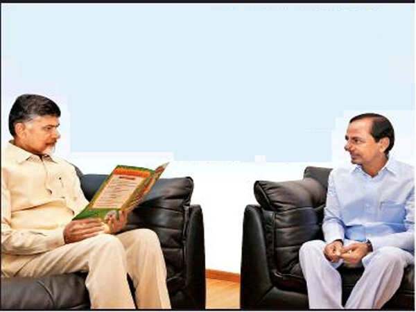 Tale of two CMs: KCR confident of win, Chandrababu Naidu shaky after power split
