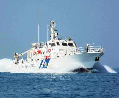Pak boat with crew of nine intercepted off gujarat coast