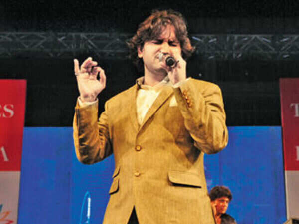 Javed Ali performs for the crowd at Times Festival in Noida