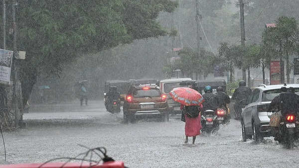 Heavy rain, hail bring relief to Tirupur