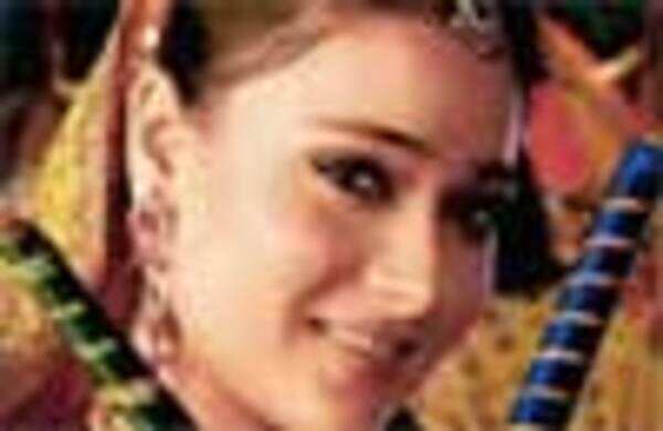 Sarah Khan to do a Mihir!