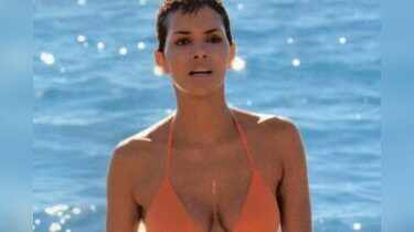 Top 10 Hottest Bond Girls