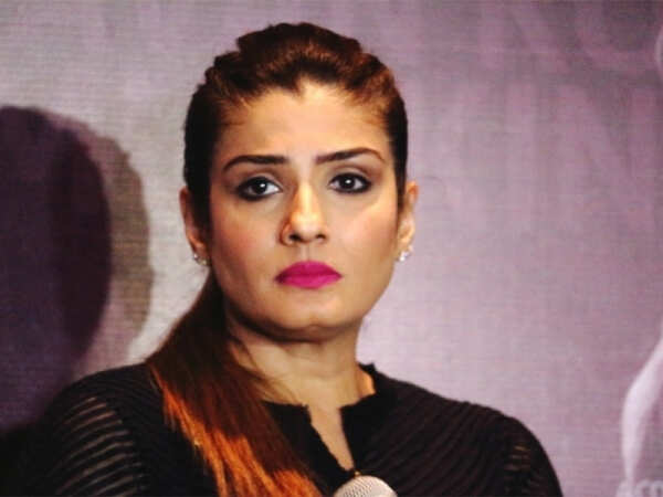 Raveena Tandon slams a Twitter user for questioning her son's medals