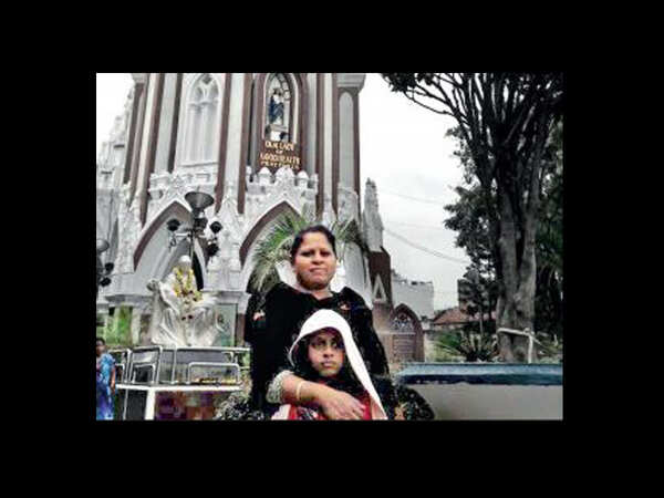 Bengaluru breaks religious barriers to celebrate Christmas