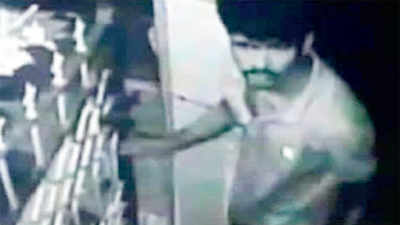 Beware: Peeping Tom spotted in Rajarajeshwari Nagar